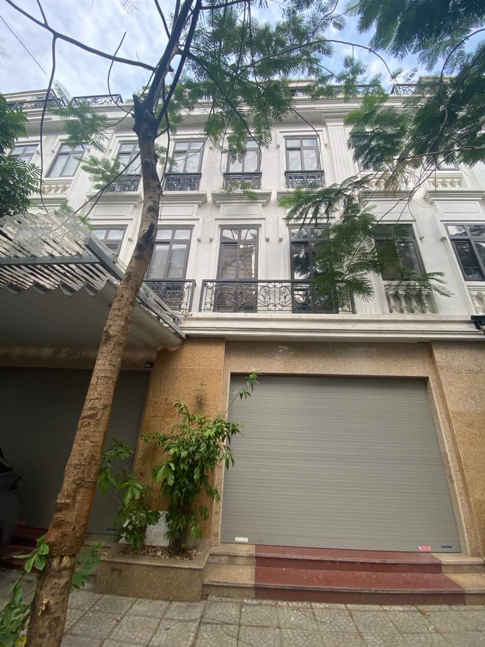 Bán nhà Liền Kề dự án Hoàng Huy An Đồng 67m x 4 tầng ô.tô đỗ cửa GIÁ 5 tỉ full nội thất