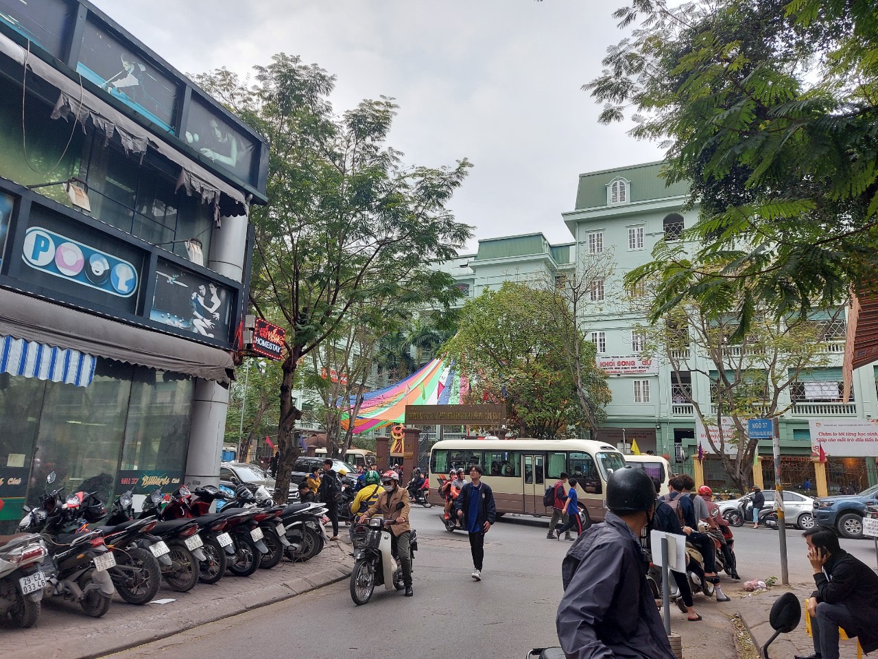 Bán Nhà Phố Trần Quốc Hoàn 40m2 Sẵn Kinh Doanh - Lô góc - Dòng tiền ổn định - Nhỉnh 9 tỷ