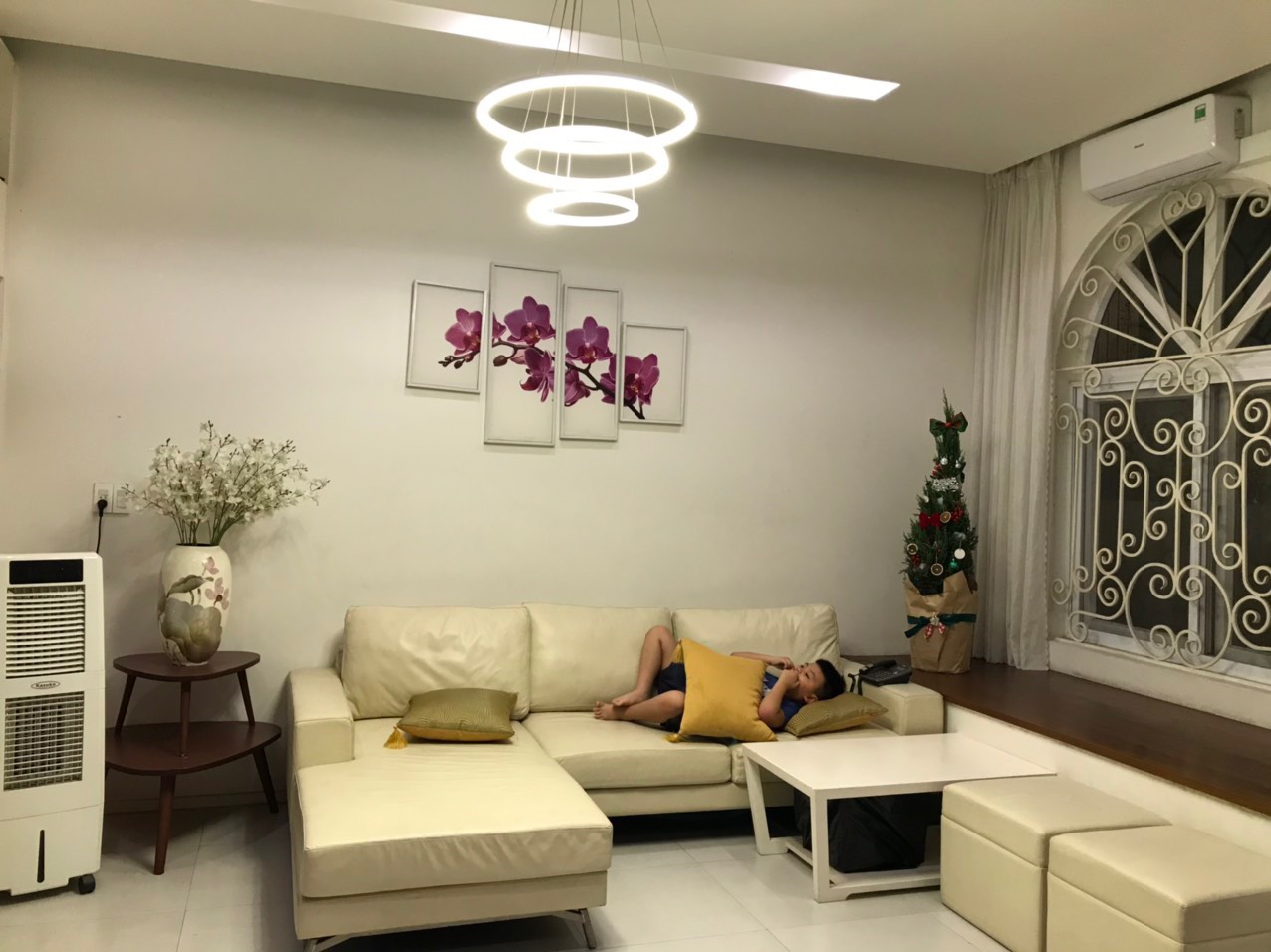 Bán nhà 5 tấng lô góc 2 mặt tiền đường Tô Ngọc Vân Quận 12,giá 9 tỷ thuận tiện mở phòng khám.phòng mạch....