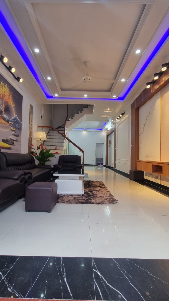 Bán nhà mặt ngõ 161 Thiên Lôi - Lê Chân diện tích 54m x 4 tầng GIÁ 2.85 tỉ ngõ cực nông