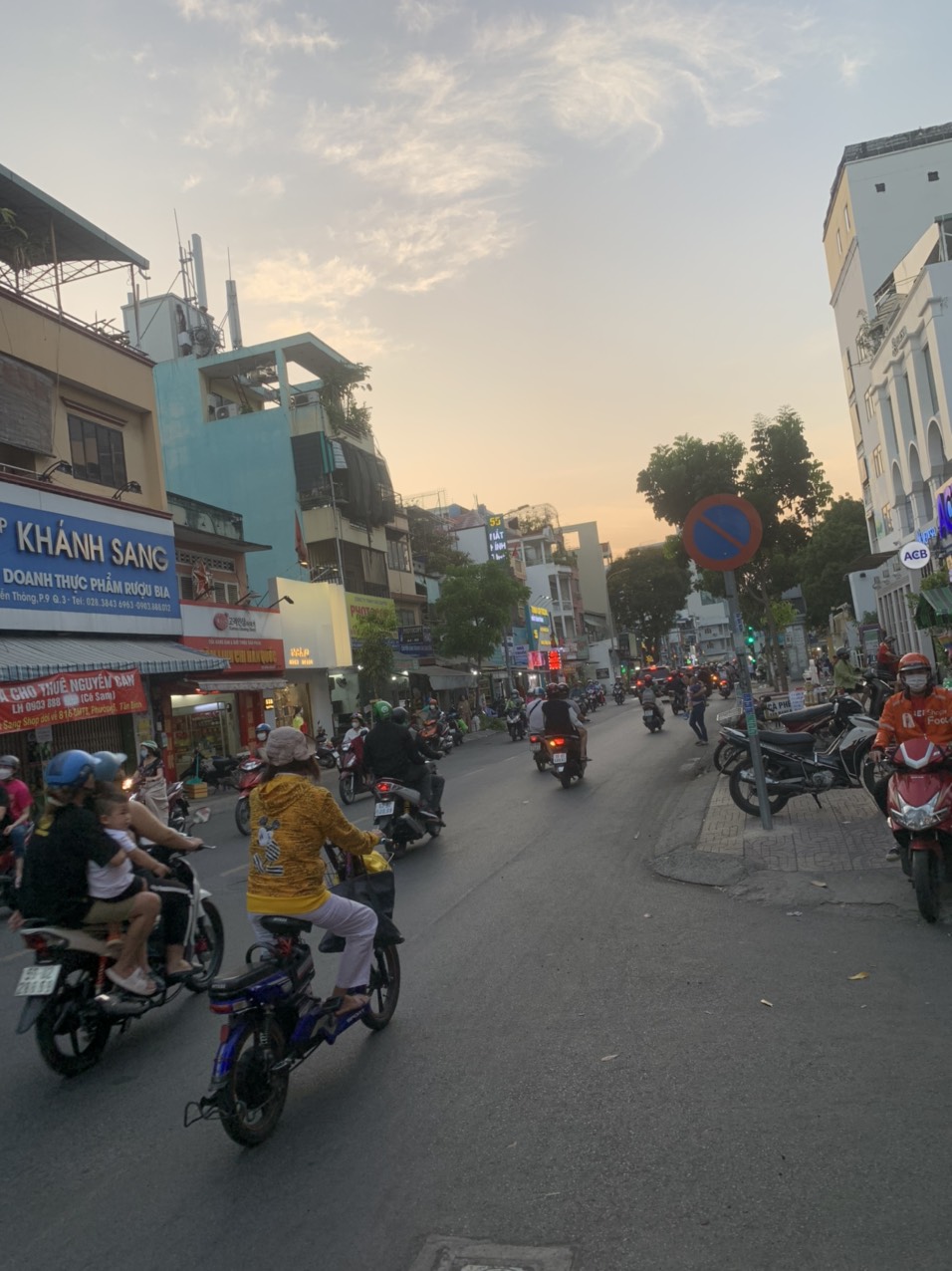 Bán gấp nhà 2 Mặt tiền đường Nguyễn thông, gần kì đồng Quận 3, đoạn 2 chiều. 4.5 x 15, trệt 3 lầu, giá 25 tỷ