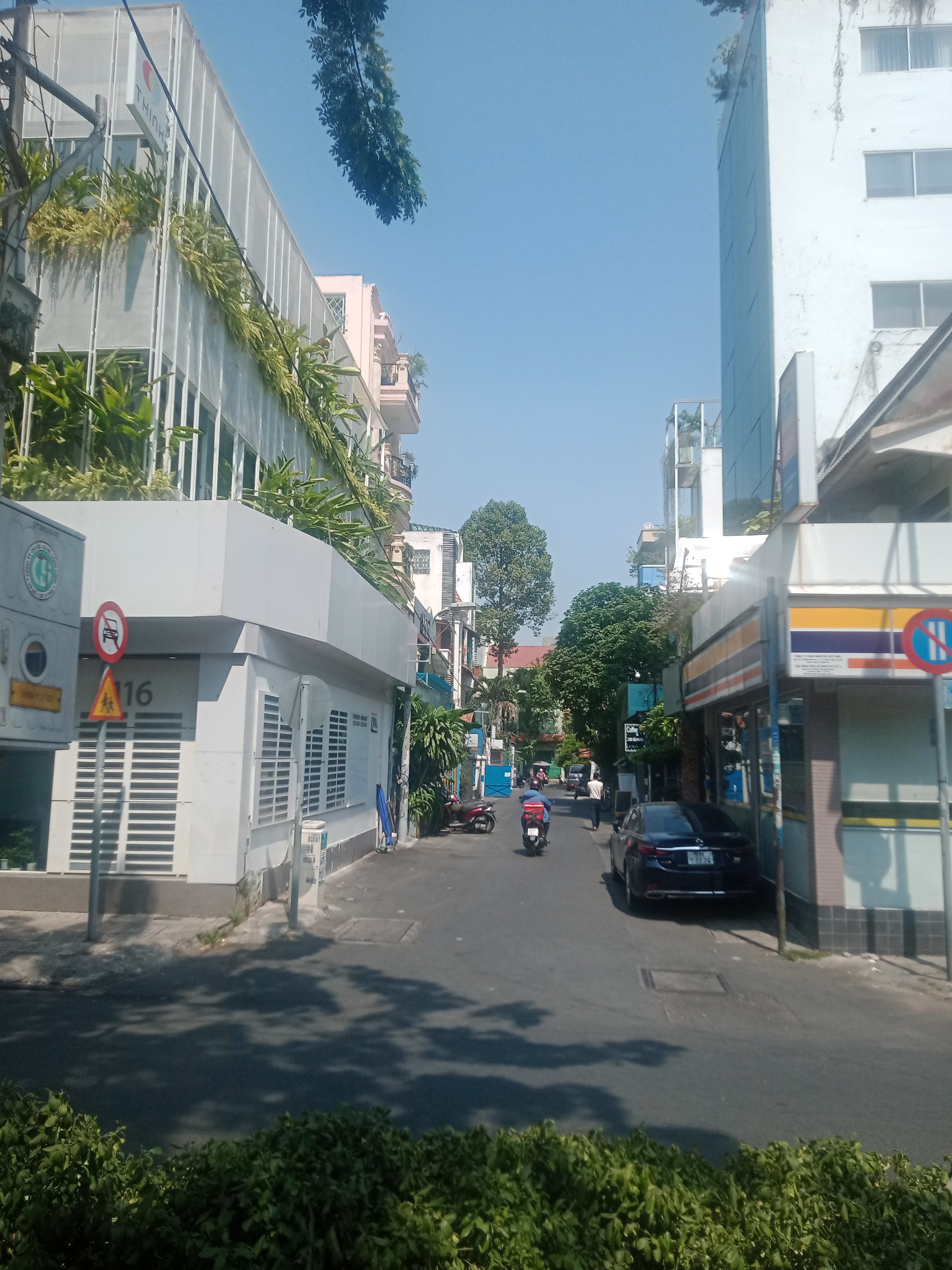 Cần bán nhà 2 mặt tiền Nguyễn Văn Thủ và Trần Doãn Khanh, Phường Đa Kao Quận 1