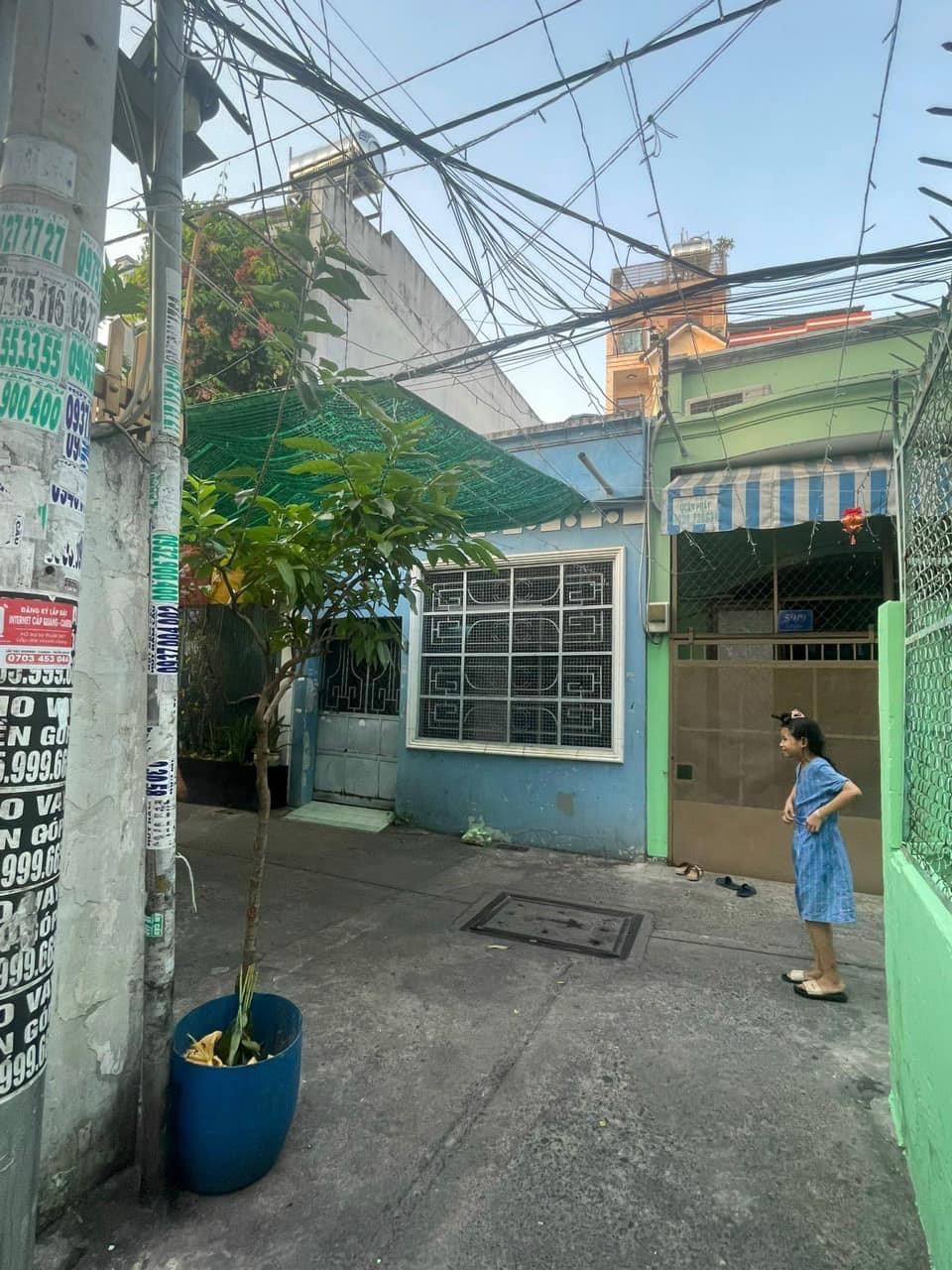 chính chủ gấp bán nhà 2 tầng đường lê liễu- hẻm ba gác- 23m2 chỉ 2.9 tỷ