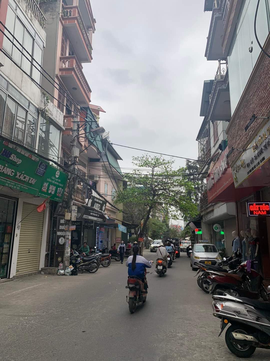 BÁN NHÀ MỖ LAO DT 41M - 2 TẦNG - MẶT TIỀN ĐẸP 6M - MẶT NGÕ THÔNG - ÔTÔ - KINH DOANH - VÀI BƯỚC RA CẦU TRẮNG - 5,8 TỶ