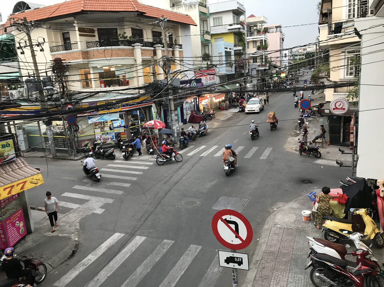 Mặt tiền kinh doanh TRẦN KHÁC CHÂN Q1 30m 4 Tang 10,5 tỷ