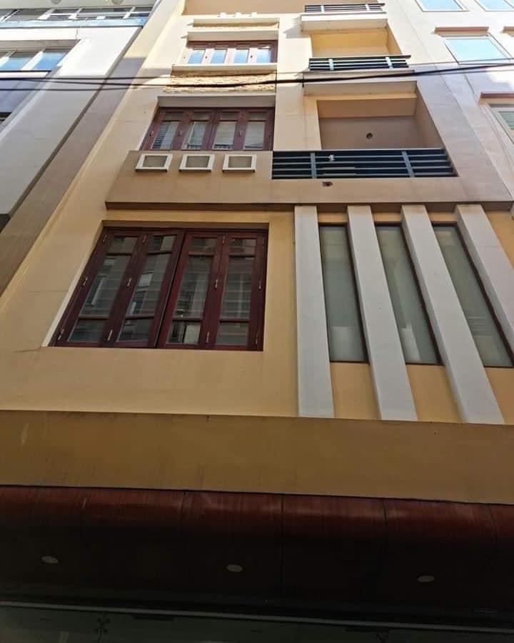 Cần bán nhà Trung Kính - KD - Cầu Giấy - DT: 60m X5 Tầng - MT 6m - Giá 15.5 tỷ LH : 0989129838