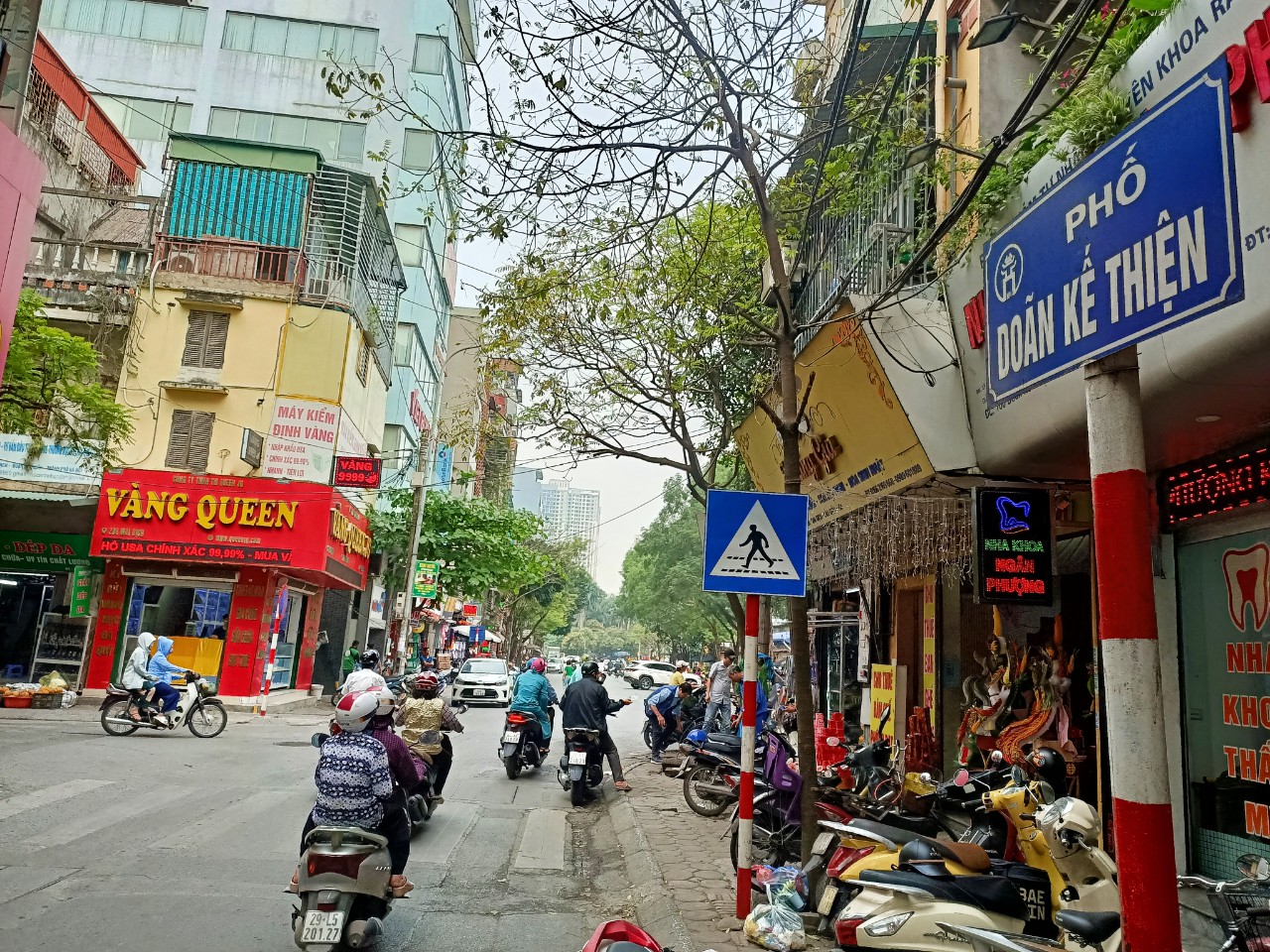 Cần Bán Căn Siêu Mặt Tiền Gần 20m.Mặt Phố Doãn Kế Thiện - Chợ Đồng Xa