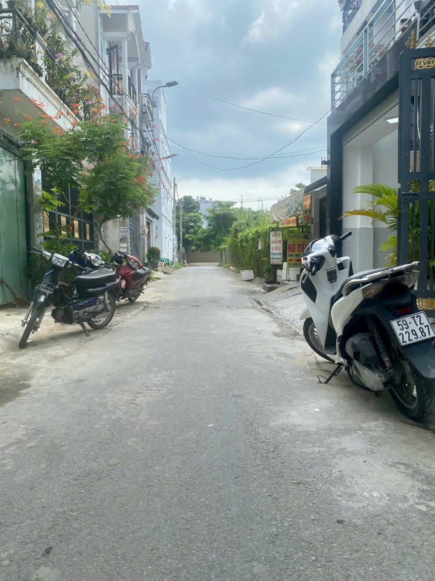 CHÍNH CHỦ - NHÀ PHỐ MẶT TIỀN HẺM 67 ĐÀO TÔNG NGUYÊN TT NHÀ BÈ - LIỀN KỀ QUẬN 7 - CÁCH PHÚ MỸ HƯNG CHỈ 10 PHÚT