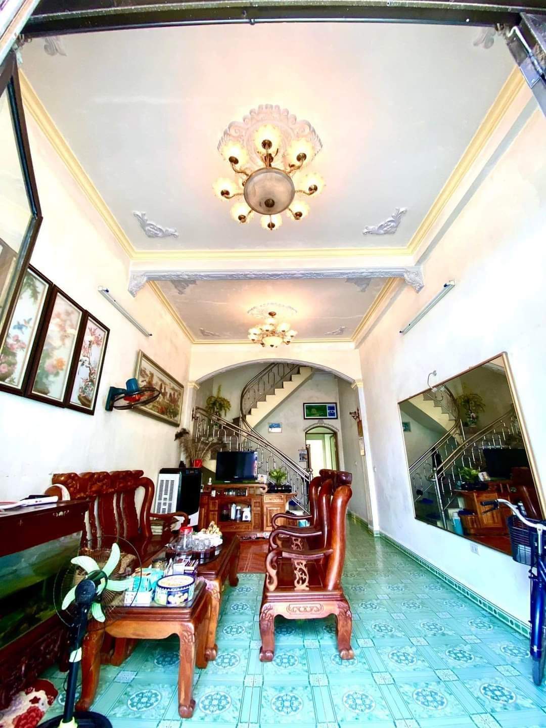 Bán nhà 2 tầng dân xây độc lập có sân cổng diện tích 96m cực rộng GIÁ 3.3 tỉ phố Ngô Gia Tự ngay Cầu Rào