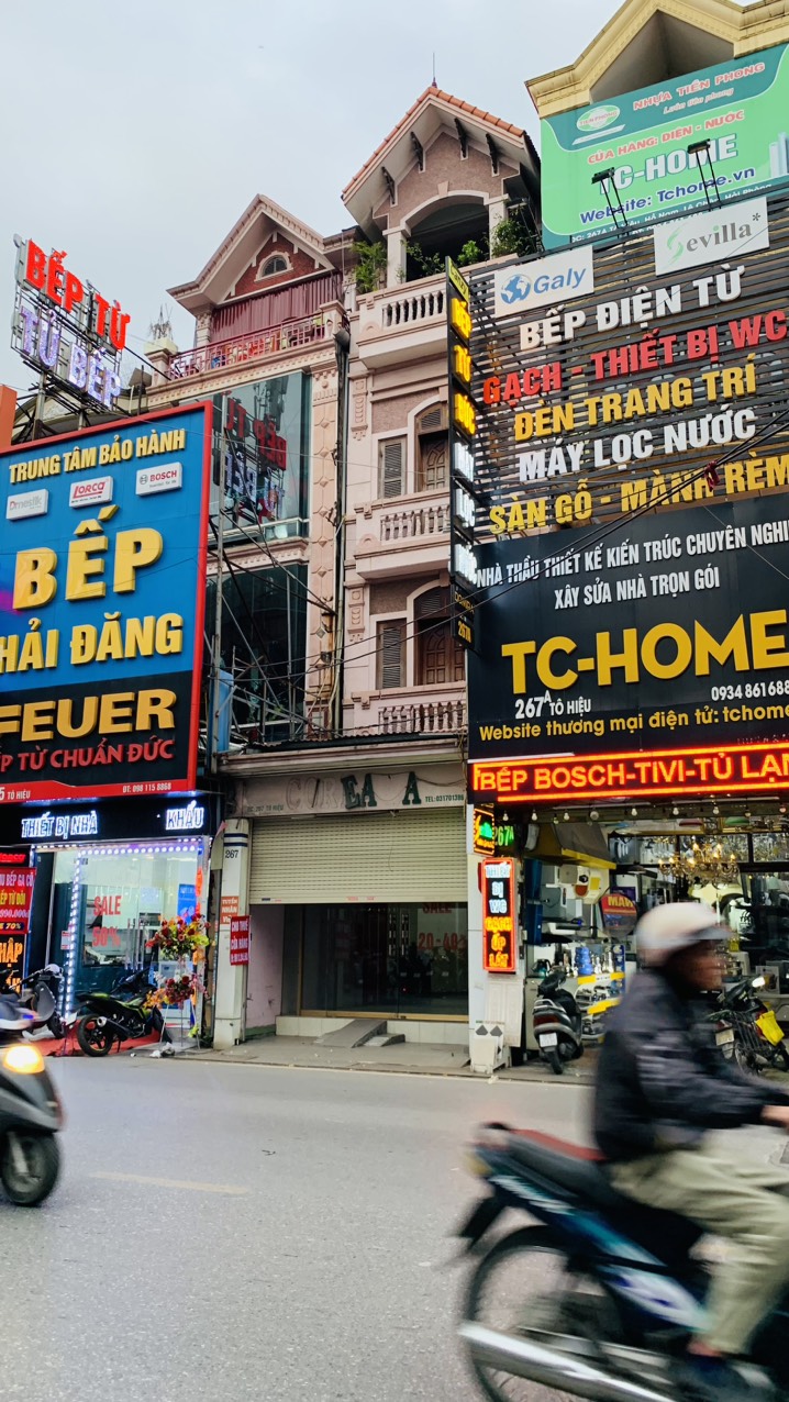 Cho thuê tầng 1 nhà mặt đường Tô Hiệu - 75m2 - mt 4,2m - 20 tr/tháng