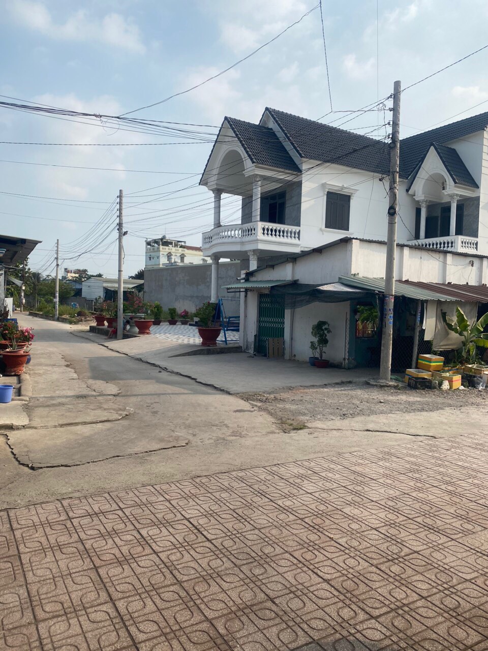 HÓT... HÓT... HÓT BÁN ĐẤT TẶNG NHÀ TẠI TRUNG TÂM THÀNH PHỐ MỚI BÌNH DƯƠNG.