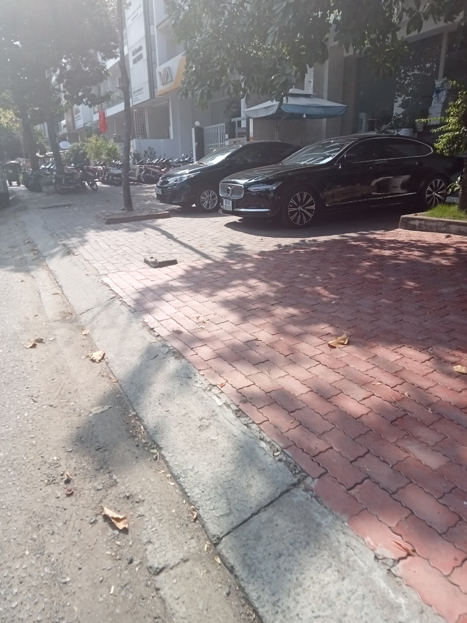 Bán nhà 8 tầng mặt huỳnh tấn phát, Quận 7 ( hợp đồng cho thuê 120/tháng) diên tích 127m2