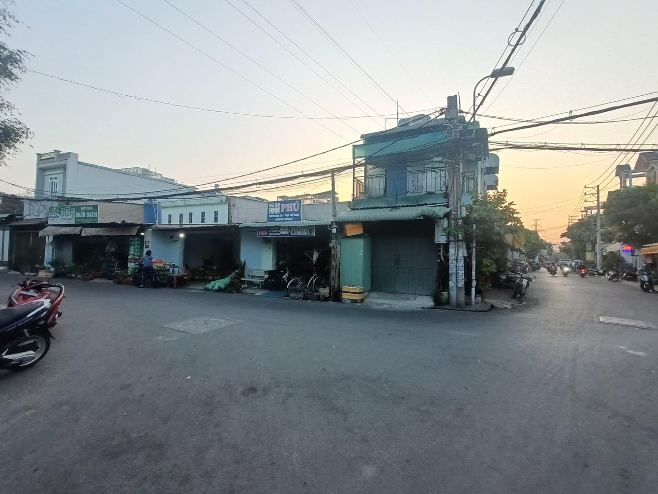 Bán nhà mặt tiền kinh doanh đường miếu gò xoài,2 tầng, nhựa 15m, 50m2 chì 3.5 tỷ