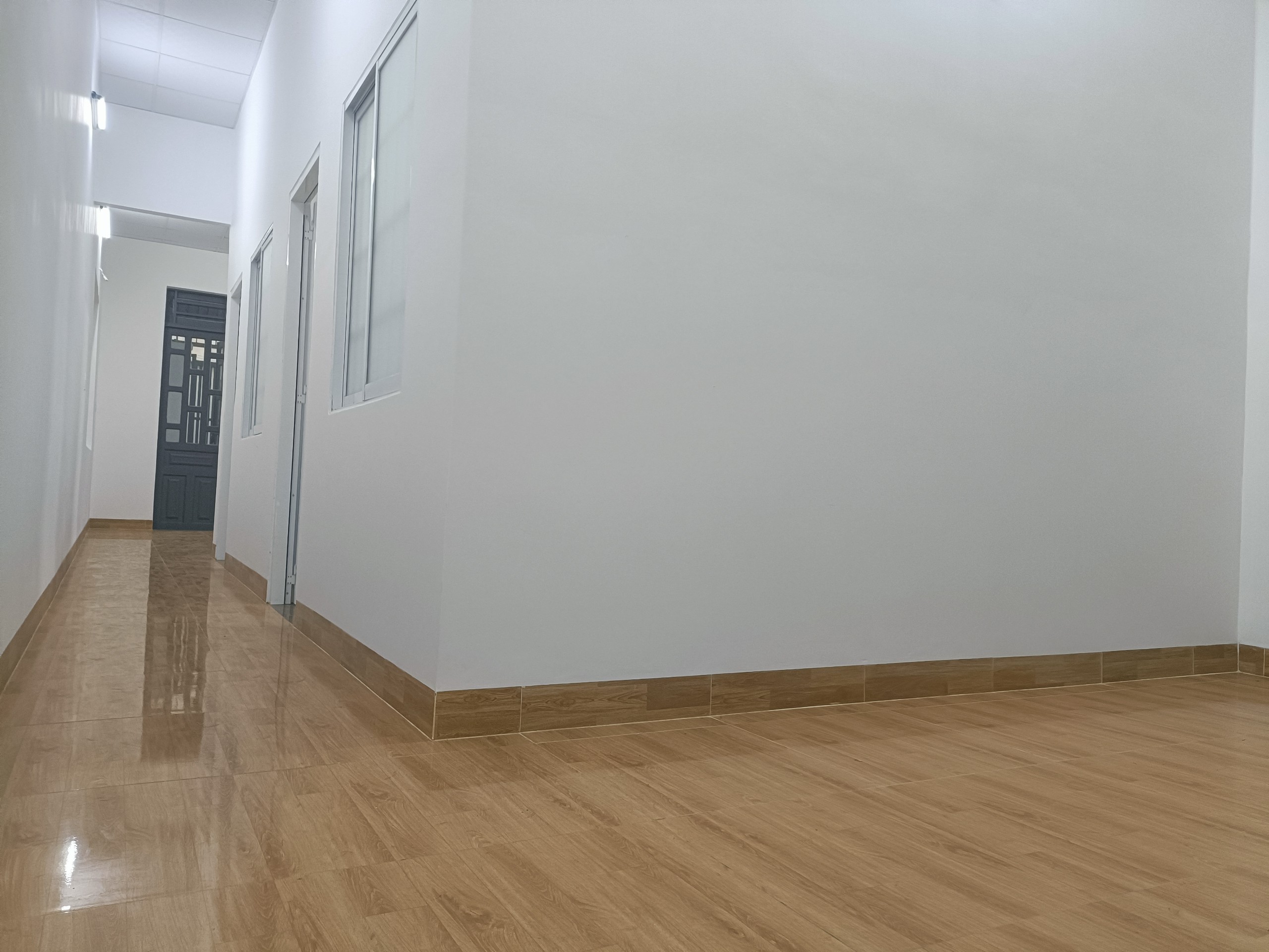 chính chủ cần bán gấp căn nhà p10 ngay cổng khang linh đi vào DT : 100m2 ngang 5m2 đường ôtô vào tận nhà giá đầu tư :