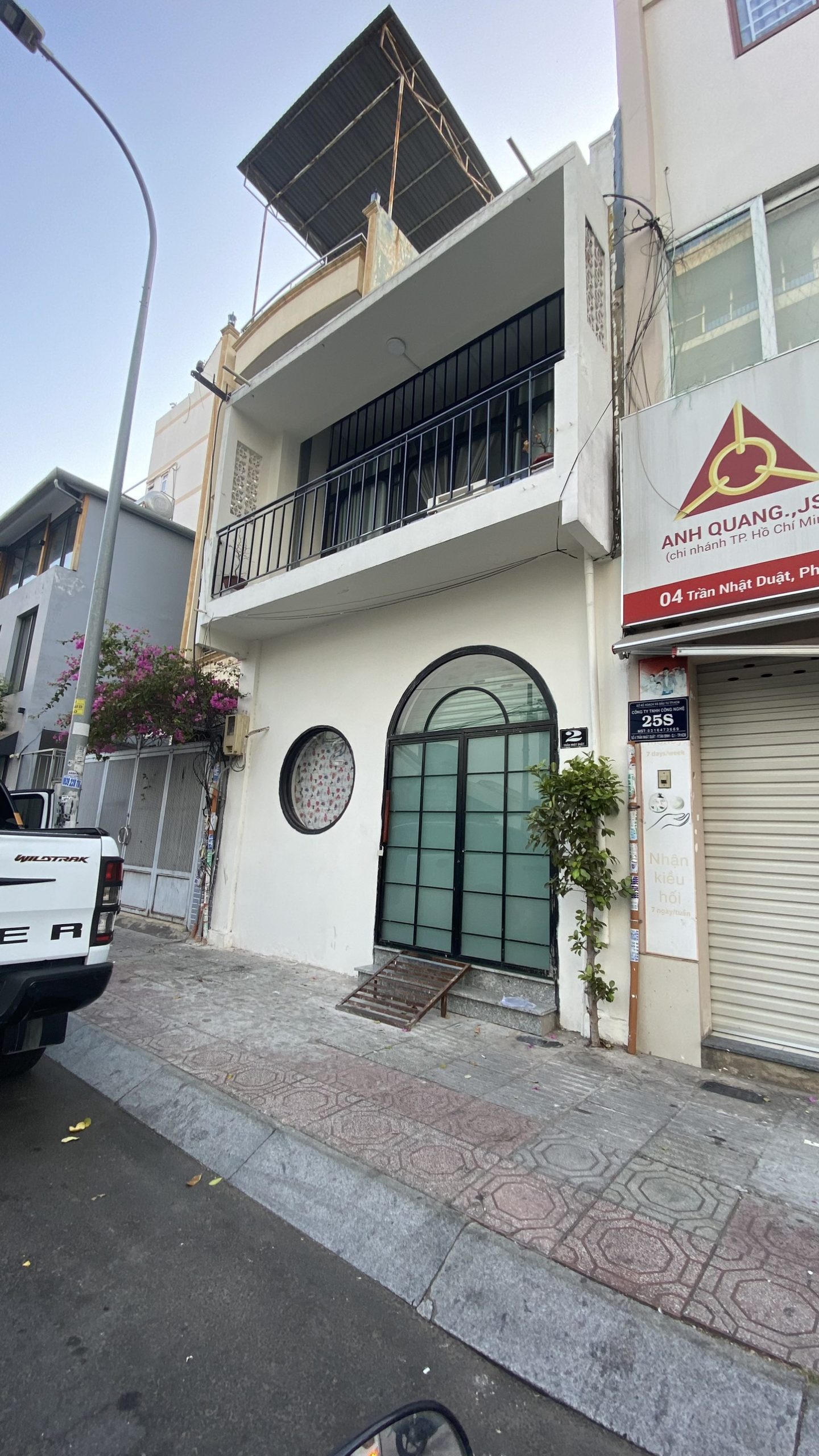 NHÀ TRẦN NHẬT DUẬT QUẬN 1 CHO THUÊ 5 X15 1 TRỆT