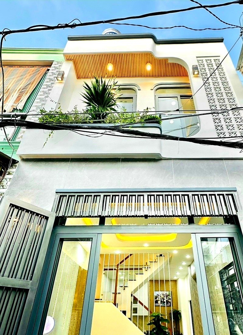 Vip 2 mặt hẻm lô góc Nguyễn Văn Khối P8 Gò Vấp chỉ nhỉnh 4 tỷ.