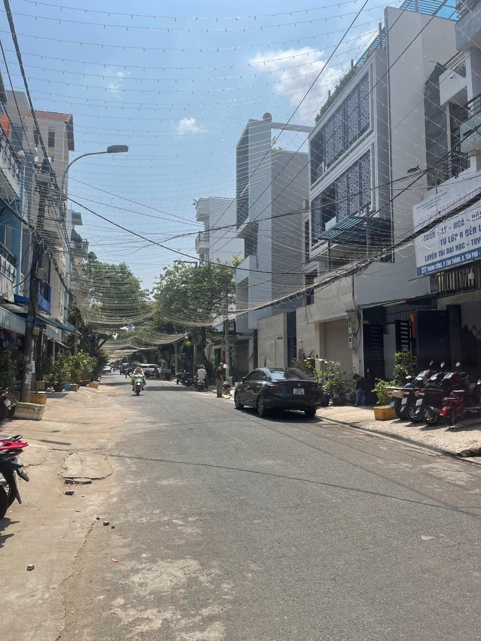 Bán nhà 2 tầng đường thành công- hẻm xe hơi, 56m2 chỉ 6.59 tỷ thương lượng