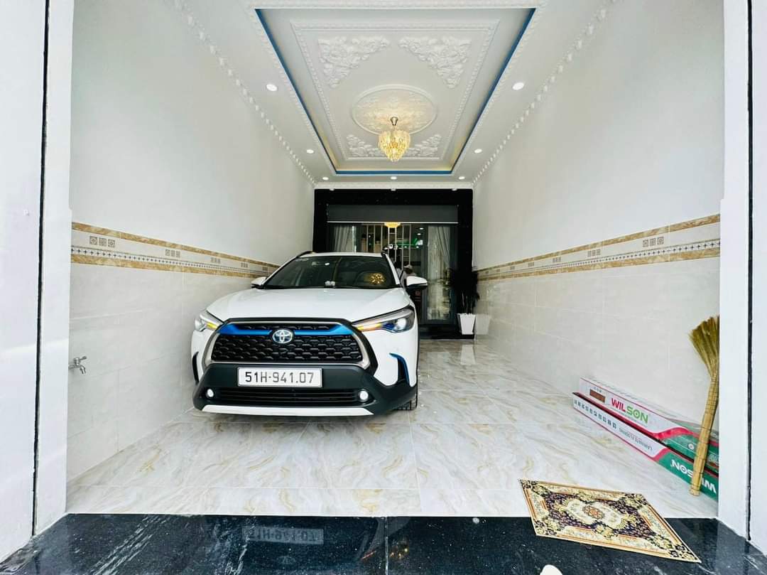 Bán Gấp Nhà Mặt Tiền DT. 74m. Huỳnh Tấn Phát Q7. NHÀ ĐẸP LUNG LINH..SÂN ĐỂ XE HƠI RỘNG RÃI PHONG CÁCH NHÀ PHỐ HIỆN ĐẠI