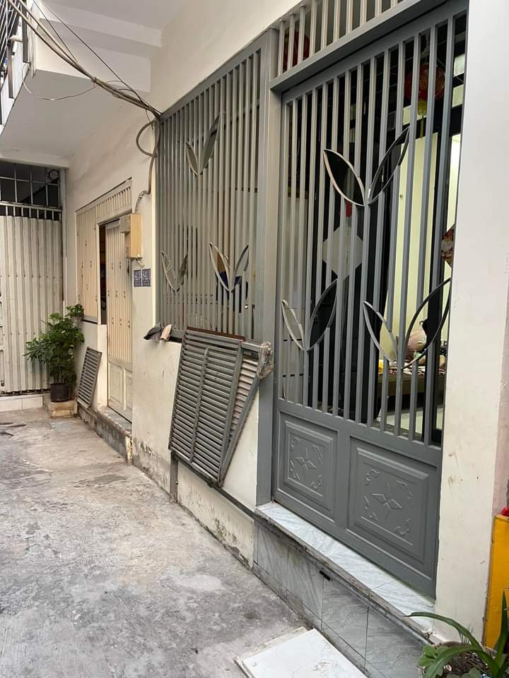 Bán nhà 2 tầng huỳnh tấn phát quận 7 giá 3.6 tỷ.