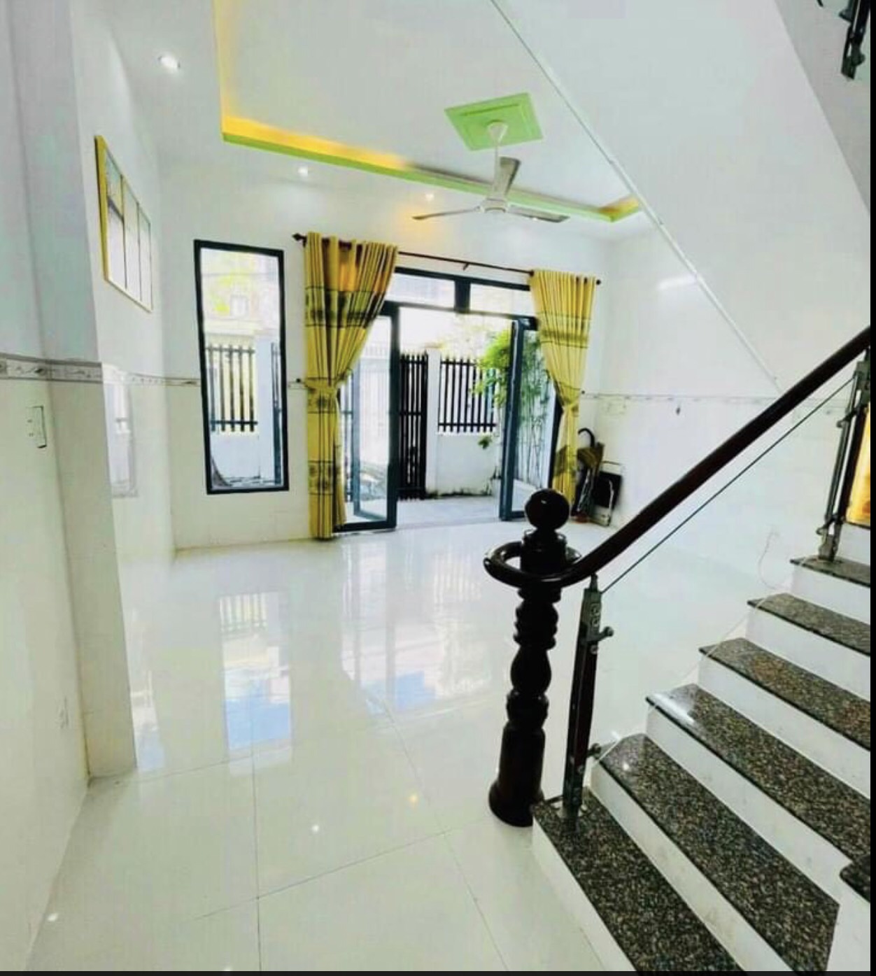 Bán Nhà 3 Tầng, DT- 5*12m, Giá 5,65 Tỷ, HXH Đường Hiệp Bình, P.Hiệp Bình Chánh, TP.Thủ Đức