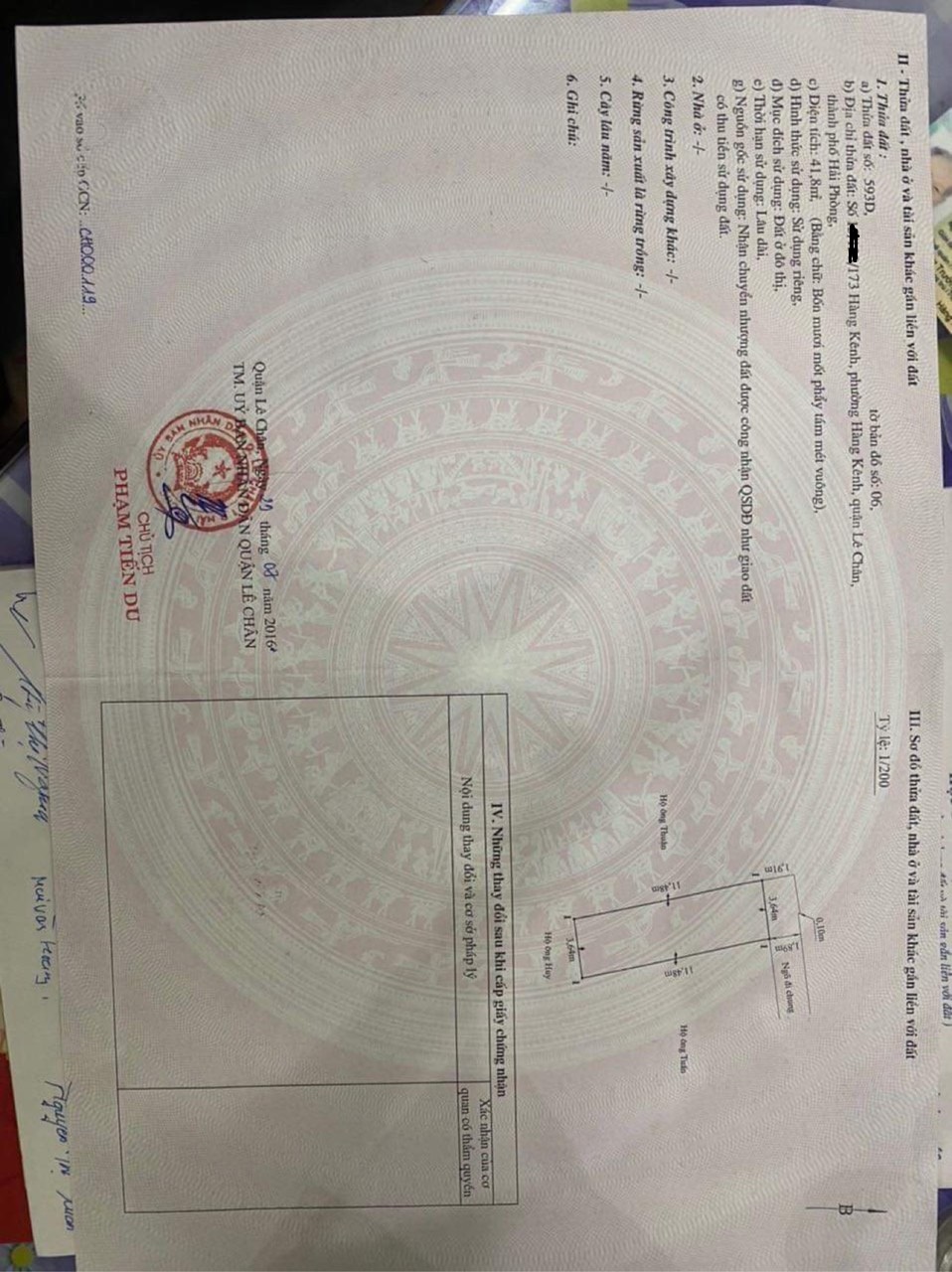 Bán nhà 3 tầng sân cổng riêng Phô Hàng Kênh cực đẹp, diện tích 42m GIÁ chỉ 2.48 tỉ