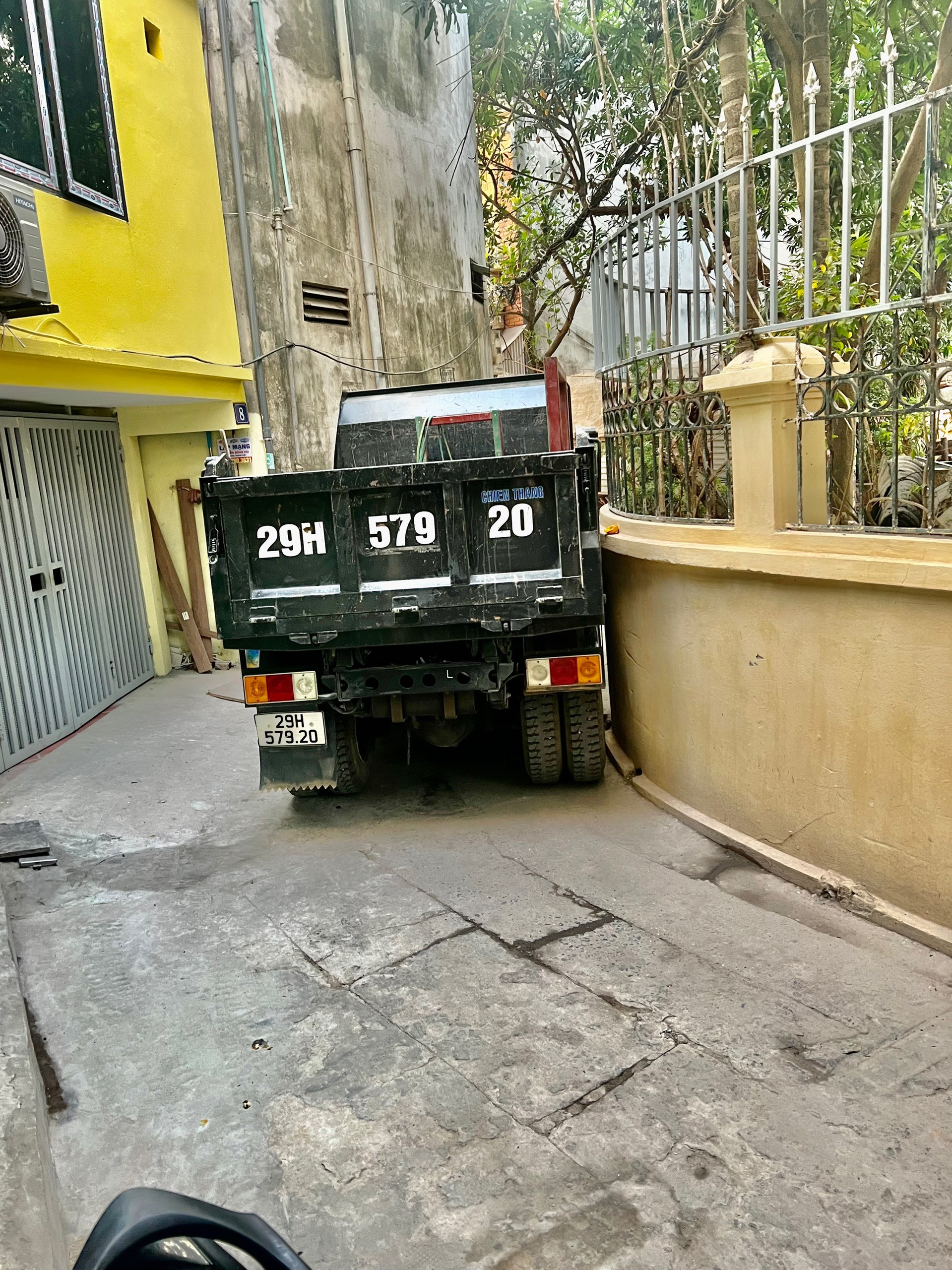 Bán nhà 4 tầng Đại Mỗ - Oto tải đỗ cửa - Nội thất Full mới - Gần vinsmart city - Tiện đủ đường - Giá bán chỉ có 3ty600tr