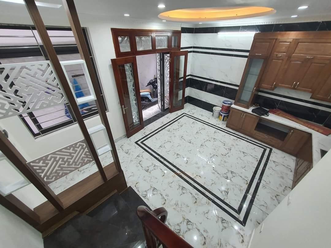 NHÀ ĐẸP – HIỆN ĐẠI- Ngõ Thịnh Quang 5 tầng mt 5,6m Giá 4,3 tỷ