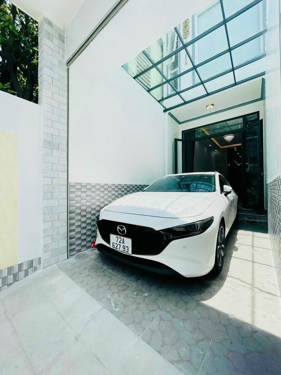 Bán nhà mặt tiền đường Hùng Vương vũng tàu vị trí kinh Doanh đỉnh buôn bán tấp nập DT: gần 80m2. thổ cư 100