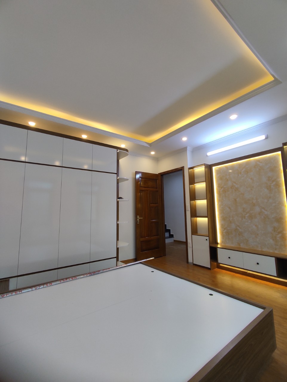 Bán nhà Kim Giang, 58m x 4T x 5.2 tỷ, Ô TÔ VÀO NHÀ - NGÕ THÔNG