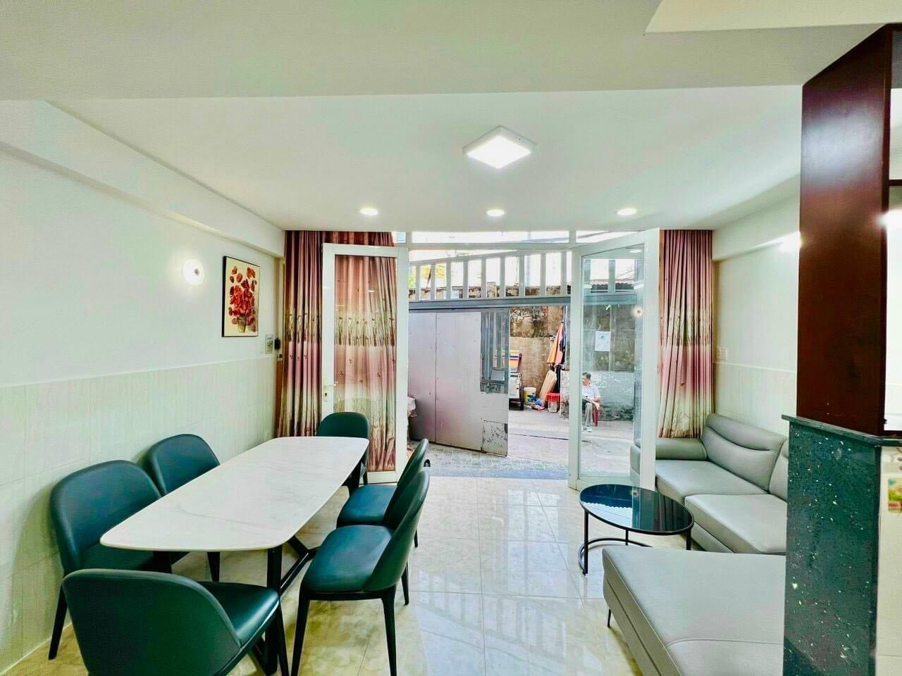 CHỦ NGỘP, BÁN NHÀ HẺM 4M CÁCH 1 CĂN RA MT NGUYỄN ĐÌNH CHIỂU, 5 TẦNG, VỪA Ở VỪA KD, 40M2, 6.8 TỶ