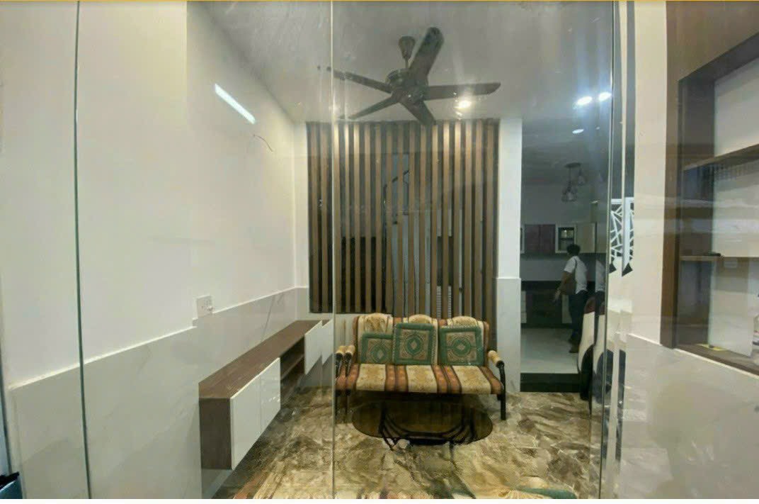 Bán nhà Nguyễn Oanh, phường 17, Quận Gò Vấp;DT: 6,3 x 10nhà 1trệt + 3lầuvị trí đẹp, mặt tiền đường nhựa ngay khu cư