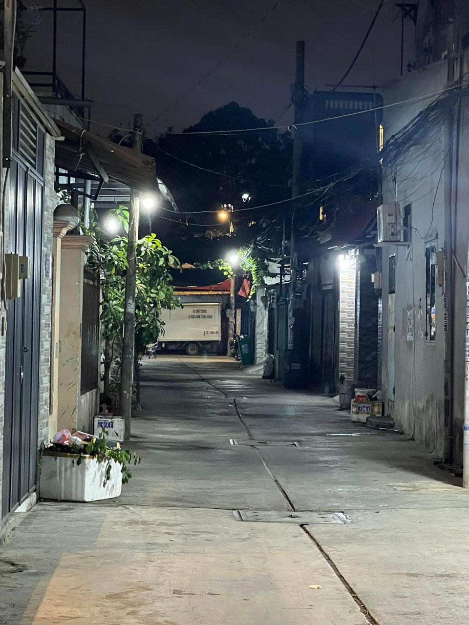 Bán nhà C4 đường lê trọng tấn, hẻm xe hơi, 84m2 chỉ 4.5 tỷ thương lượng