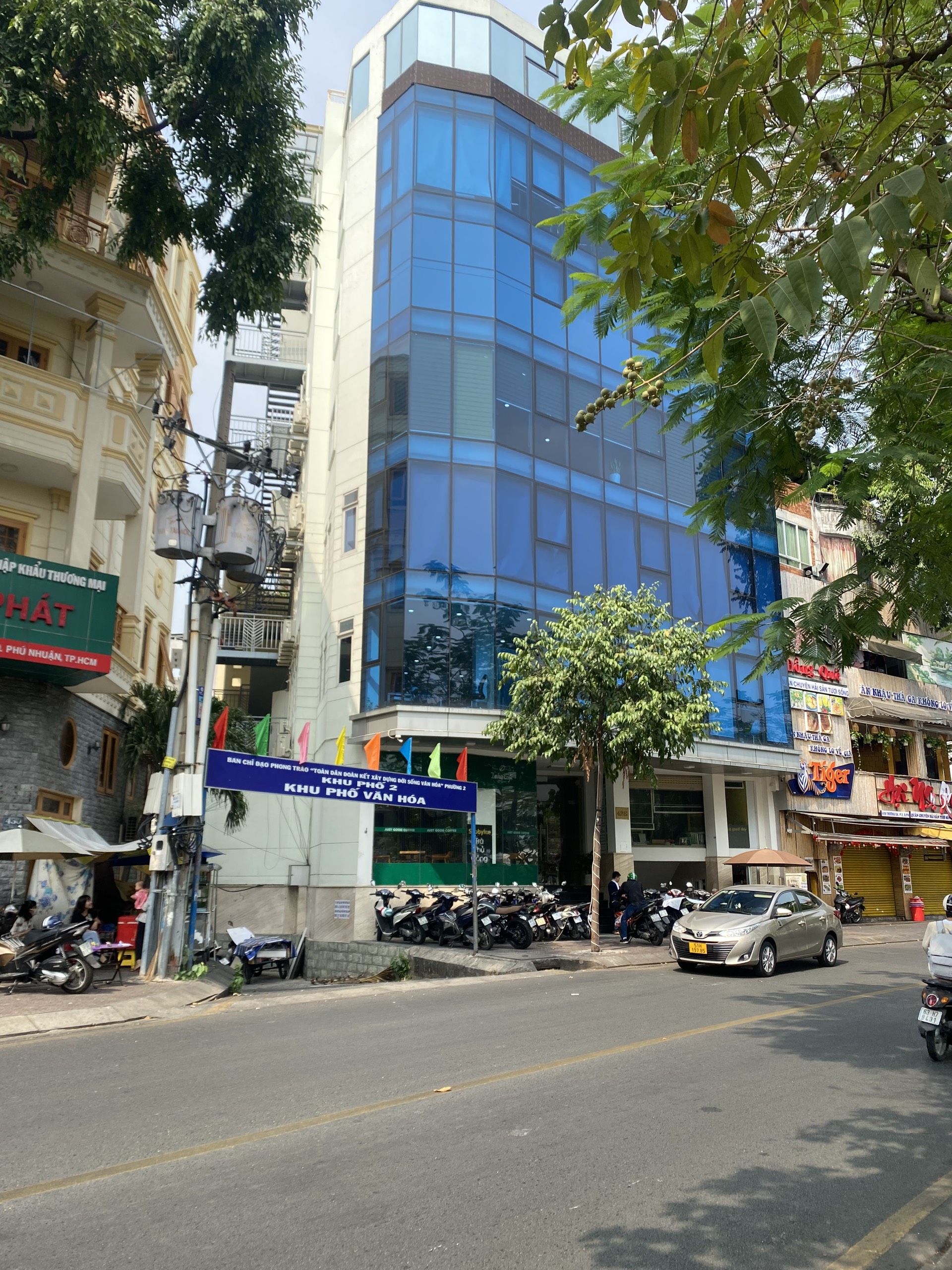 Cần bán nhà MT 428 Trường Sa - Phường 2 - Quận Phú Nhuận - TP Hồ Chí Minh