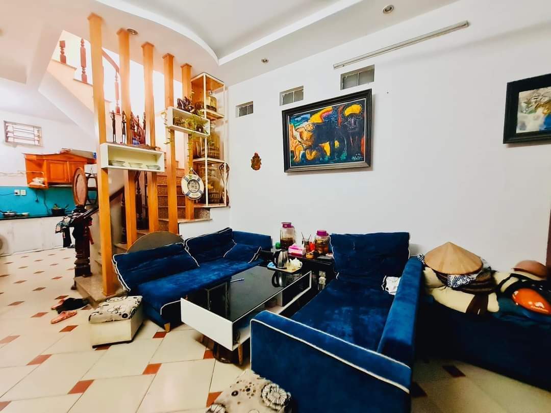 Bán GẤP nhà ngõ 279 Hoàng Mai, cách ô tô tránh 20m, 30m2 4 tầng, 2.98 tỷ