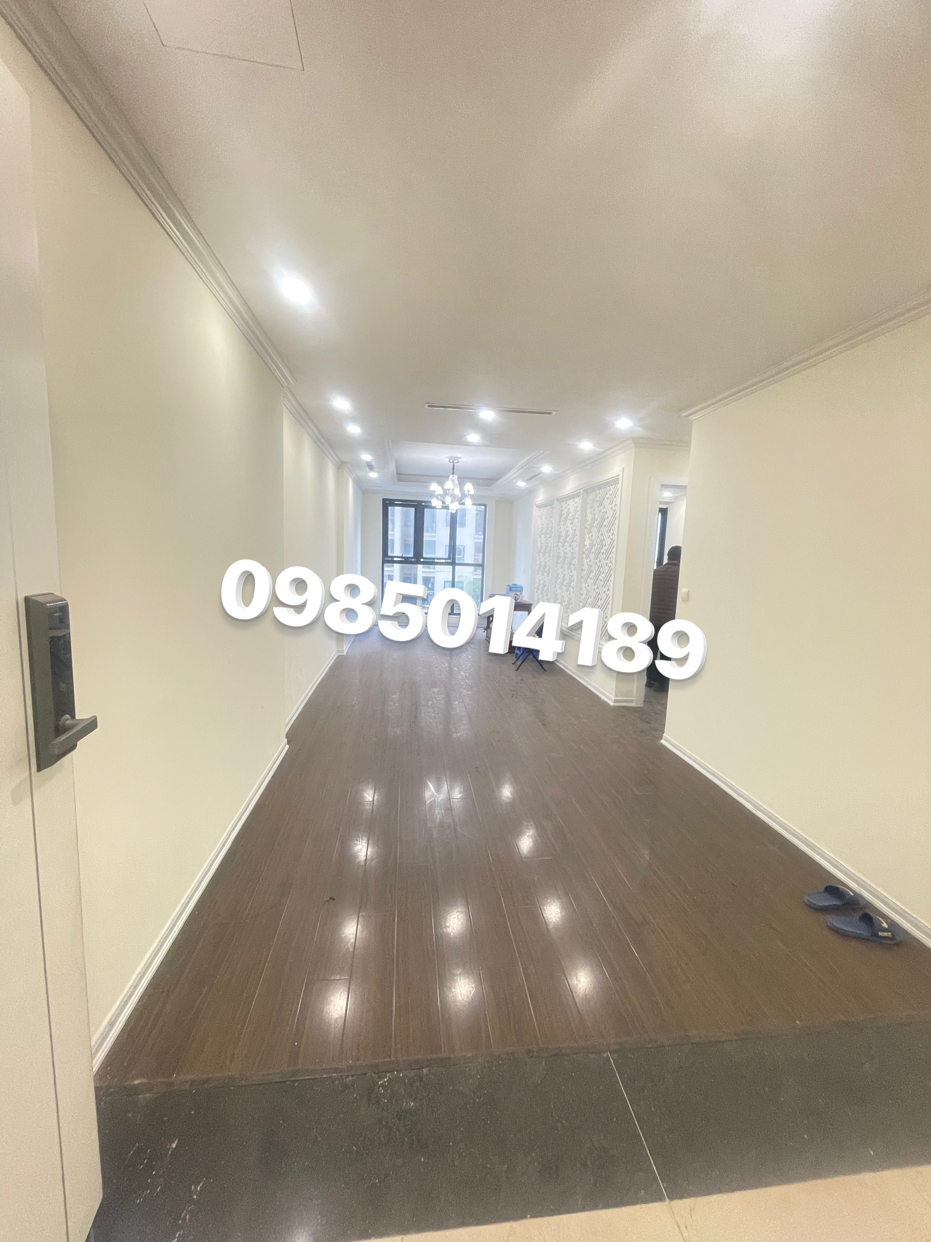 Gia đình cần bán căn hộ đã có sổ đỏ tại chung cư cao cấp Sunshine Palace, Lĩnh Nam, Hoàng Mai, Hà Nội