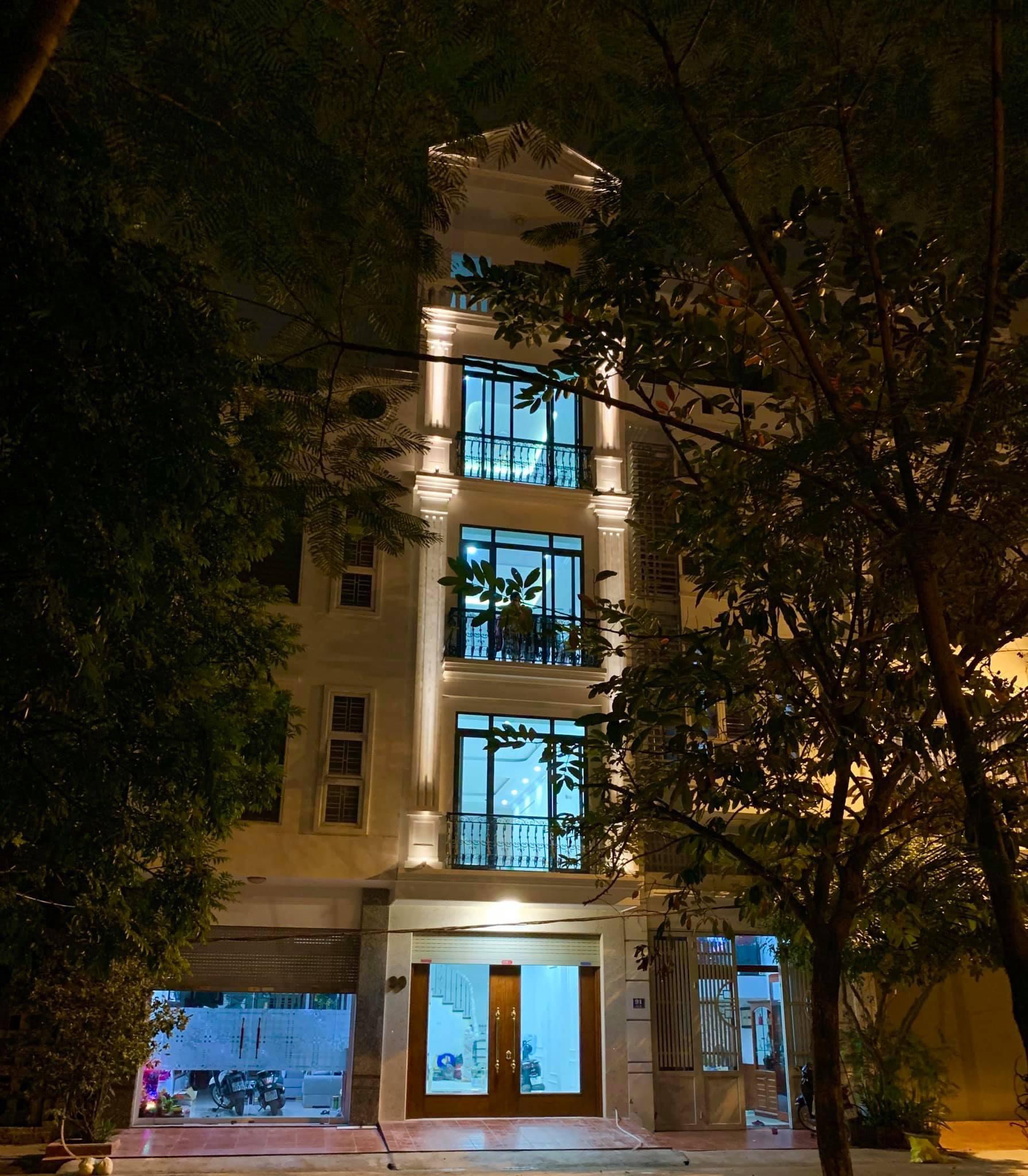 8.BÁN CĂN NHÀ 5 TẦNG LÔ 3E LÊ HỒNG PHONG - NGÔ QUYỀN VIEW VƯỜN HOA.