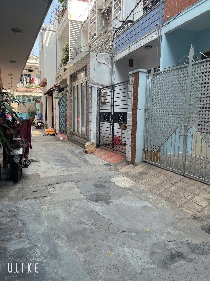 BÁN NHÀ GỐC 2 mặt tiền không lộ giới.- ĐC: Nguyễn Văn Công, Phường 03, Quận Gò Vấp- Dt: (3 x 12) công nhận đủ- kc: 1