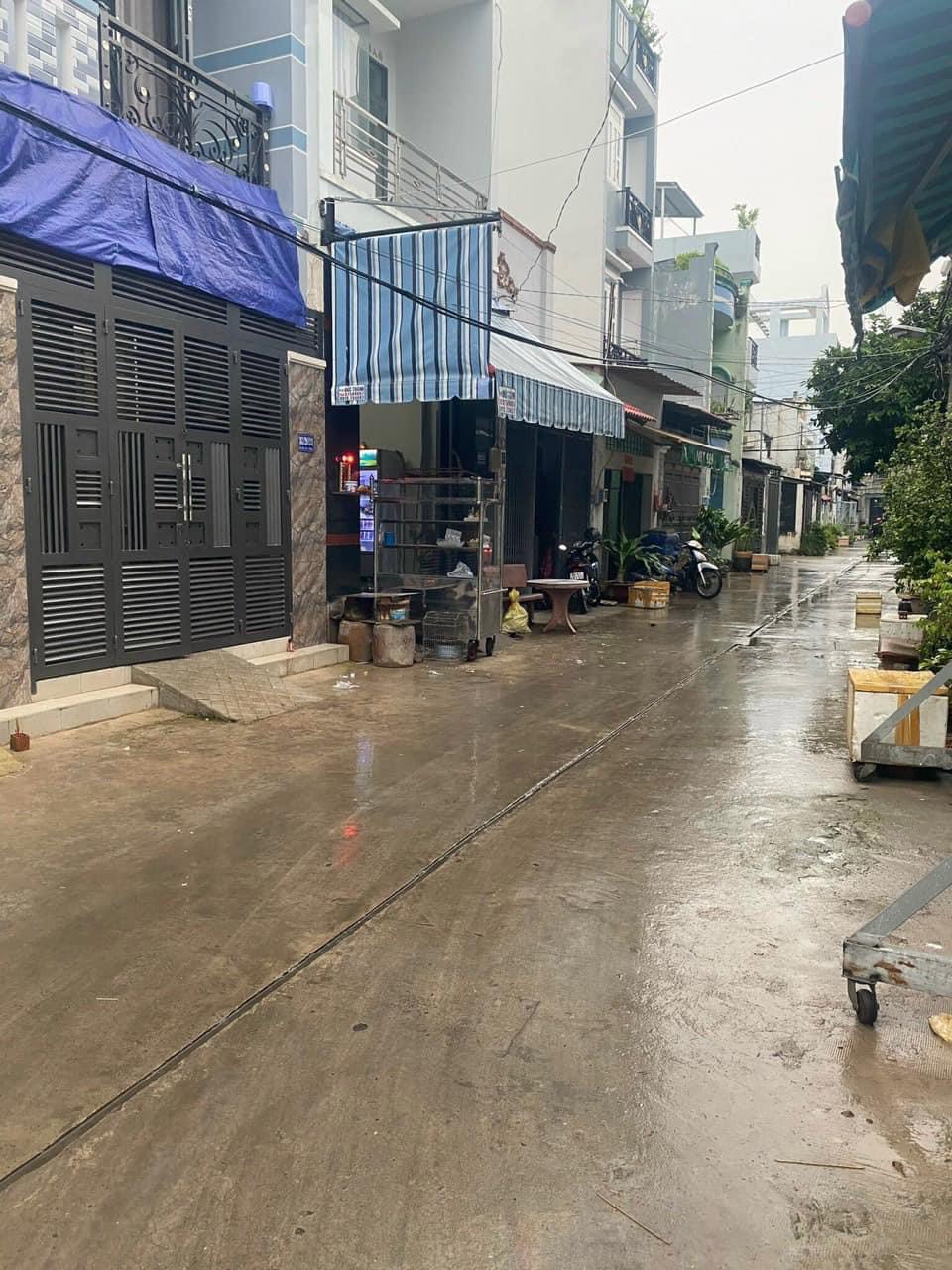 Bán nhà mới 5 tầng đường bình trị đông, lô góc 2 mặt hẻm xe tải, 43m2 chỉ 5 tỷ