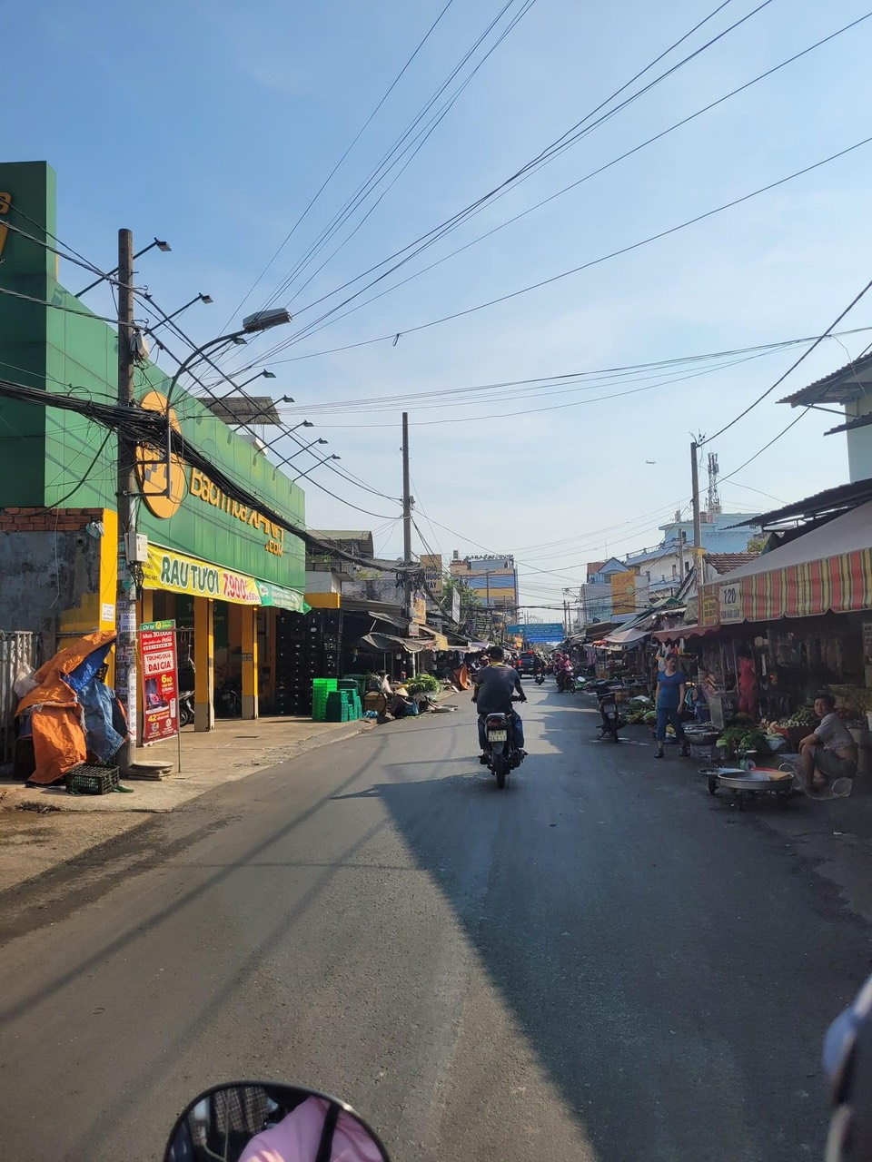 Bán nhà 2 tầng đường lê trọng tấn, hẻm 3m, 48m2 chỉ 3.5 tỷ, khu vực toàn nhà cao tầng.