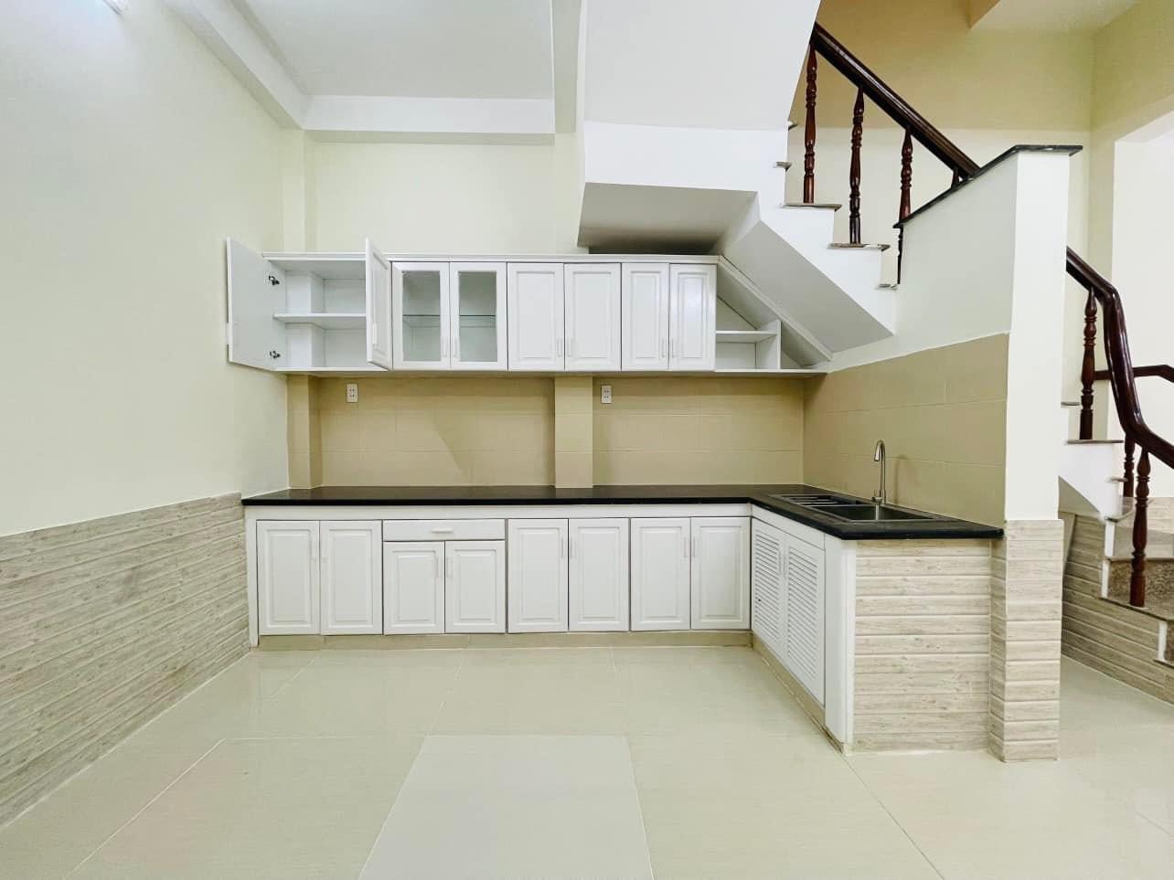 Bán nhà 755/ Lê Đức Thọ P16 Gò Vấp - DT 4x12 CN 48M , xây dựng 1 trệt 2 lầu sân thượng , 4 phòng ngủ - Hẻm trước