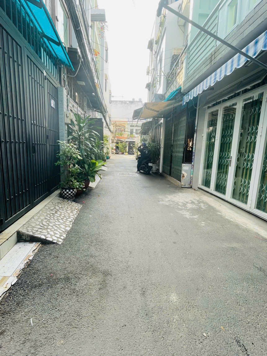 Hạ 100tr còn 4,25 tỷ ngay P16 Thống Nhất-- NHÀ 48m2 - HẺM THÔNG gần 4m--Kết Cấu : 1 trệt lửng, 2 phòng ( 1 phòng tầng