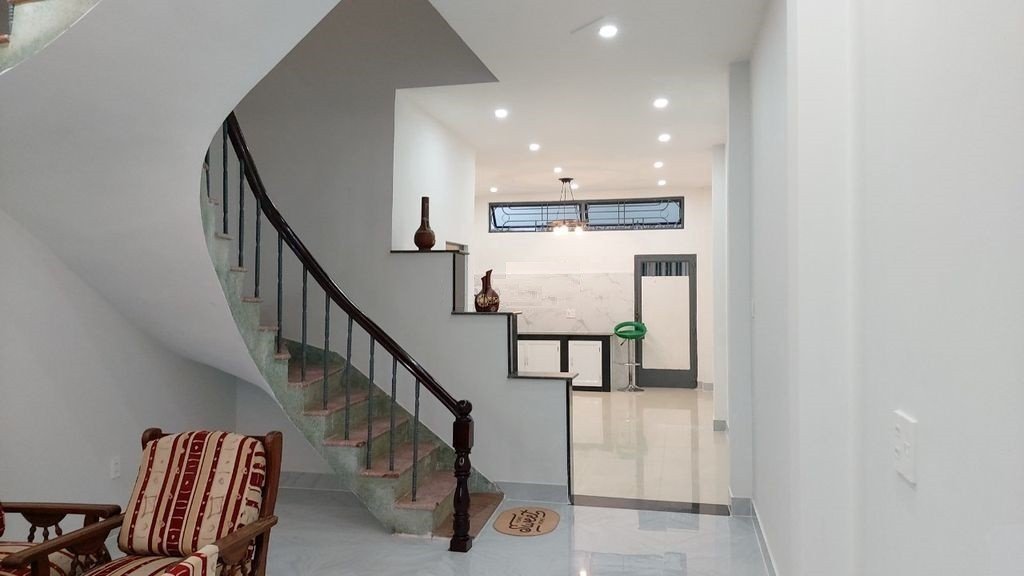 Nhà như hình 3pn, 72m2, hẻm 861 Trần Xuân Soạn Quận 7