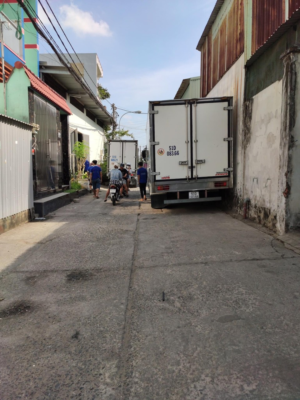 cần bán nhà hẻm xe tải tránh đường mã lò, 60m2 chỉ 3.95 tỷ, nhà mới ở ngay.