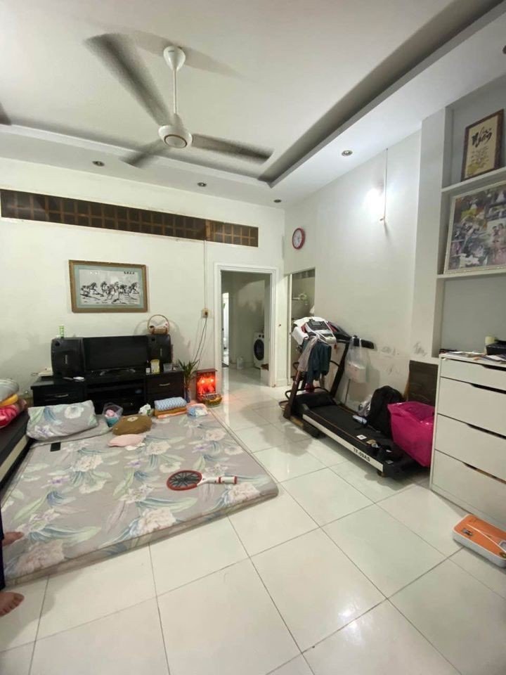 CĂN DUY NHẤT 3 TỶ NHỈNH- ĐỐI DIỆN VINCOM LÊ VĂN VIỆT, HIỆP PHÚ QUẬN 9 - 2 TẦNG-3PN- 64M2( 5.5X12M)