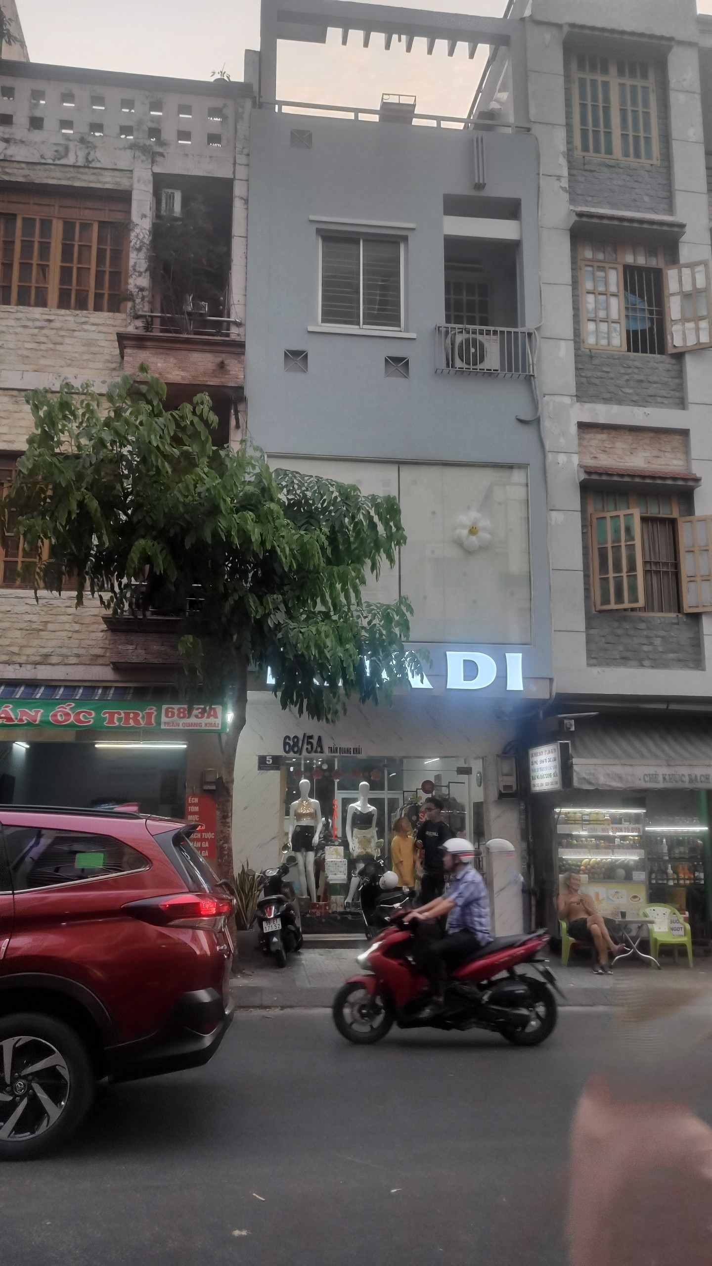 Cho thuê MT Trần Nguyên Đán Q1 4x15 180m2 Giá chỉ 50tr