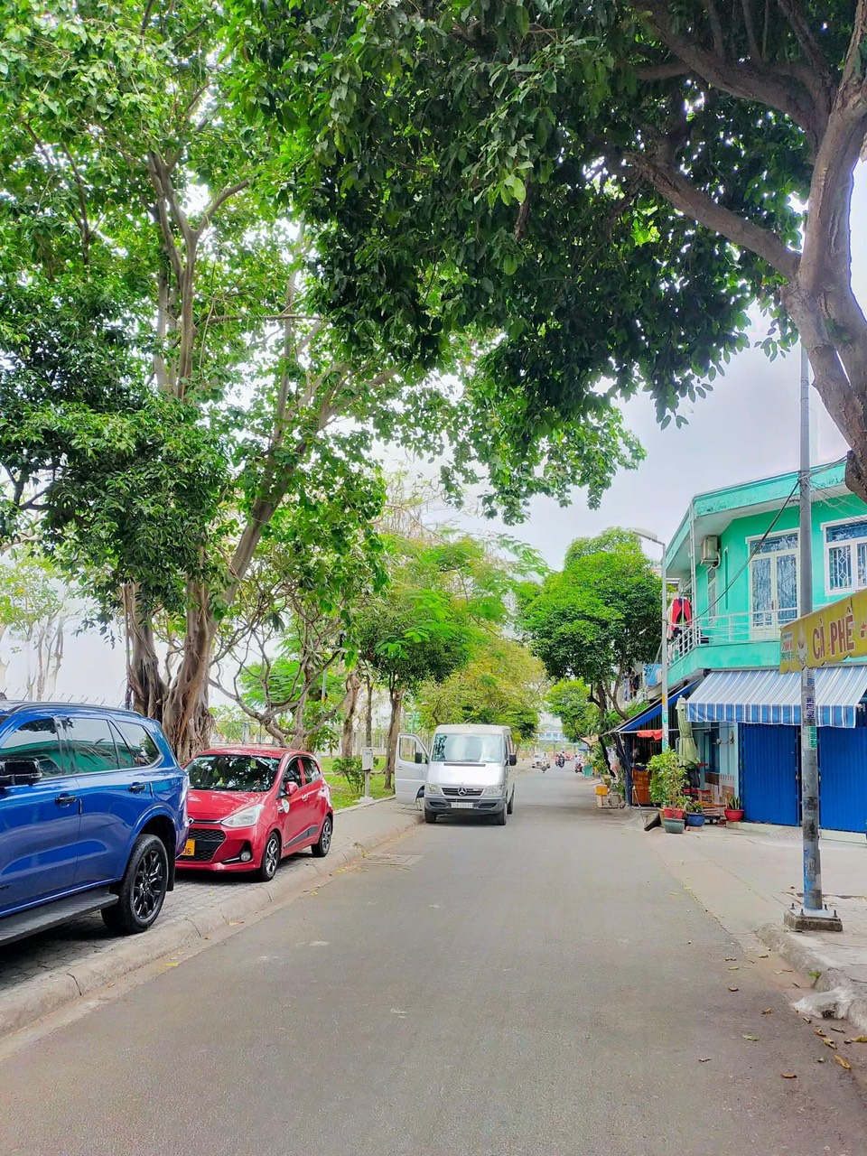 Bán nhà 3 tầng đường liên khu 7-13, hẻm xe tải thông, 33m2- DTXD 78M2 chỉ 3.6 tỷ