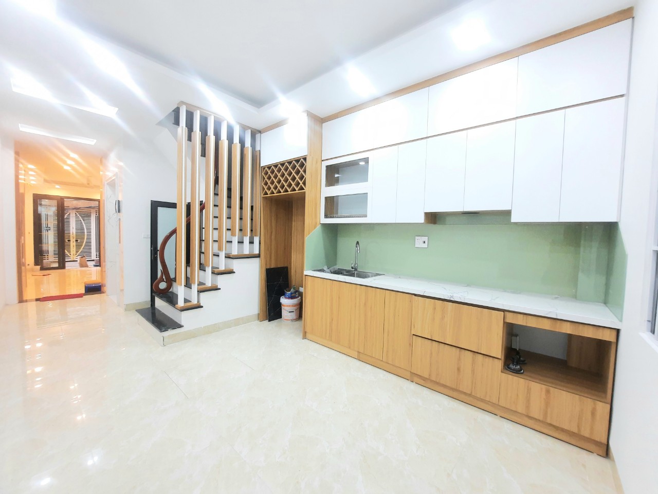 Bán GẤP căn nhà mới mặt ngõ Nguyễn An Ninh, ô tô đỗ cửa, thang máy 60m2 5 tầng