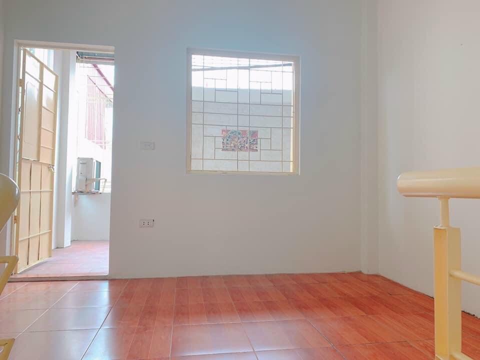 Bán nhà mặt ngõ Đê La Thành, Đống Đa 35mx4 tầng, nhà ĐẸP- Ở NGAY chỉ 3.1 tỷ.