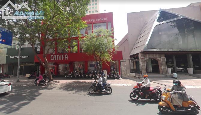 Bán nhà 2 mặt tiền Võ Thị Sáu xây building 23 x 30m ( nở hậu ), P6 , Quận 3