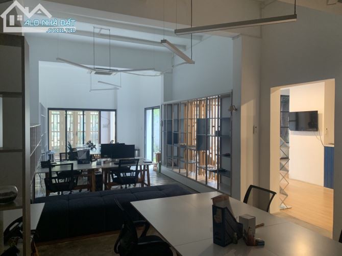 Bán nhà mặt tiền đường Nguyễn Công Trứ quận 1 - DT 5*26 - HĐT 150tr - giá 50 tỷ.